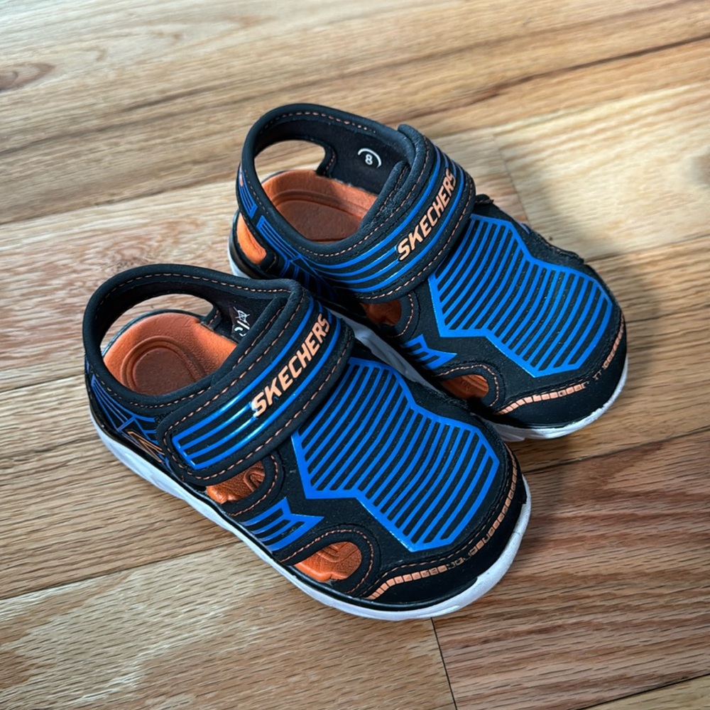Sketchers toddler sandals